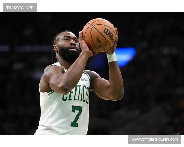 凯尔特人背靠背战火箭，乌度卡五锋阵容迎战杰伦·布朗