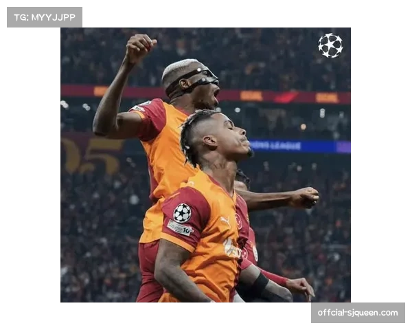 转播镜头捕捉到巴萨教练席向场上球员连续做出“前压”与“回收”的手势指令